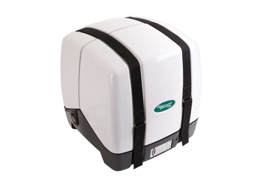 WHISPER POWER PICCOLO 5 MARINE Diesel Generator 3.5 kW automatic speed control Image 1 of 5