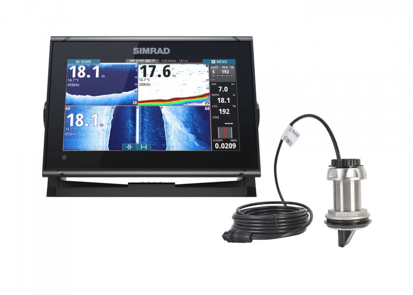 SIMRAD GO9 XSE Touch with ForwardScan Transducer Image 1 of 9