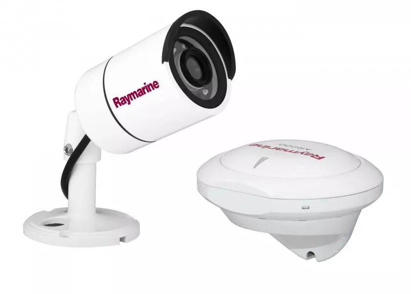 RAYMARINE Augmented Reality Set with CAM210 and AR200 Image 1 of 7