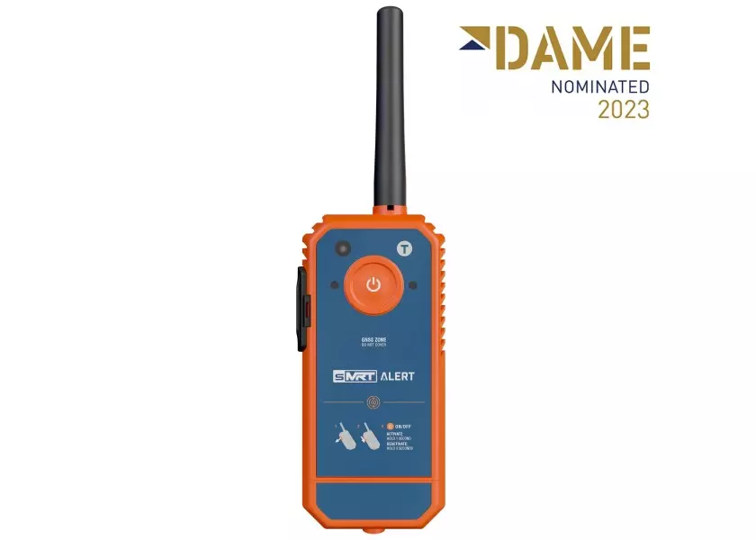 SMRT sMRT ALERT AIS & DSC MOB Distress Beacon Class M Image 1 of 9